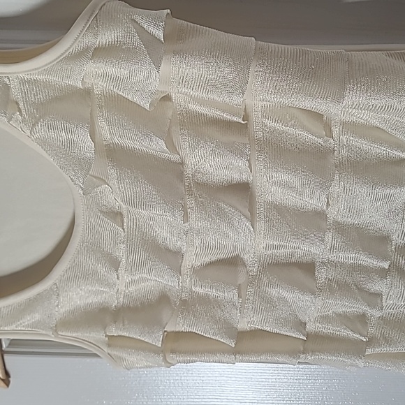 Ivory/Cream Ruffle tank top - Picture 2 of 2